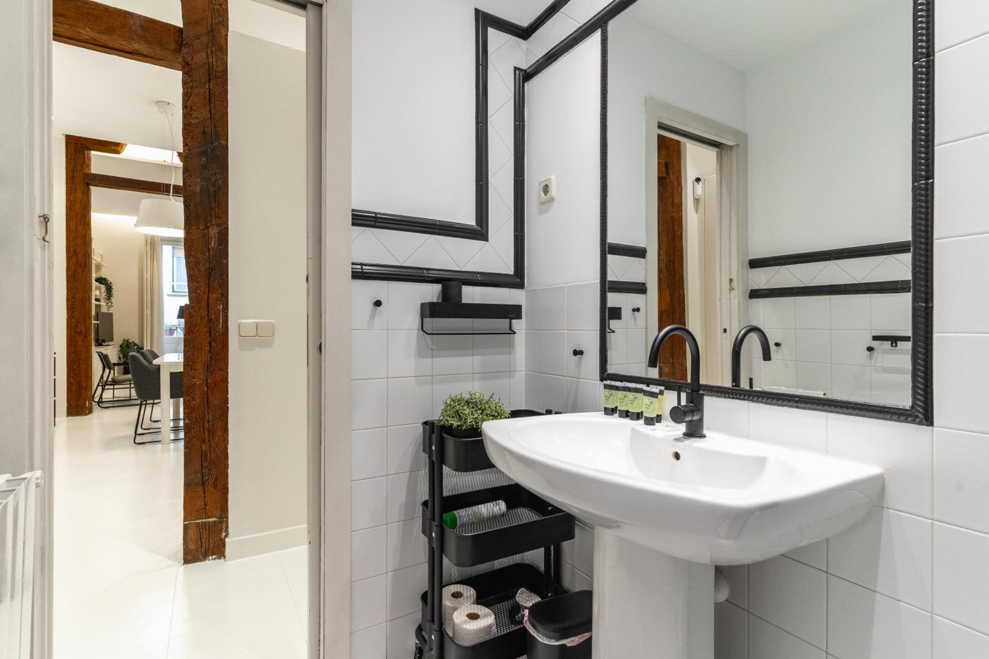 Spacious Modern-3Bedrooms 2Bathrooms-Plaza Mayor Madrid Luaran gambar